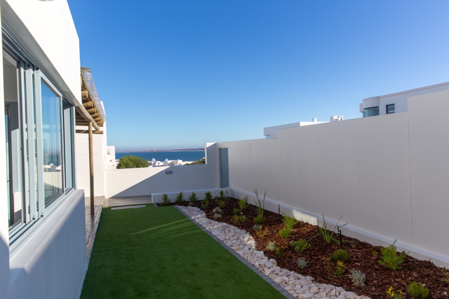 To Let 3 Bedroom Property for Rent in Paradise Beach Western Cape